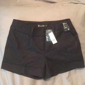 NWT NY &Co 7th Avenue shorts sz 6